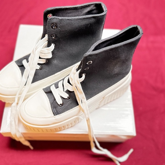 Hightop Platform Sneakers size 8 - Picture 4 of 5